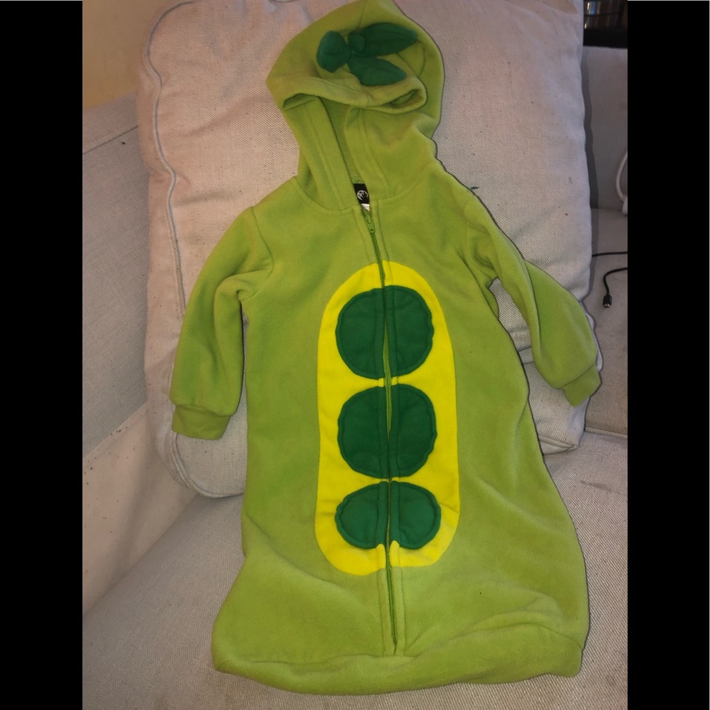 Holiday editions pea pod fleece costume sleep bag